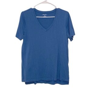 Eddie Bauer Blue V-Neck Short Sleeve Shirt Size Medium